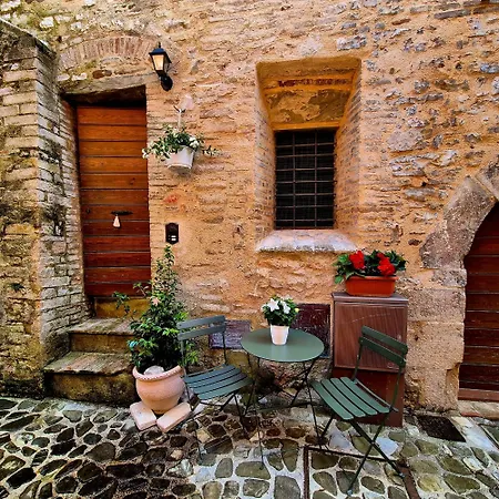 Le Di Domenico: Alda Apartament *